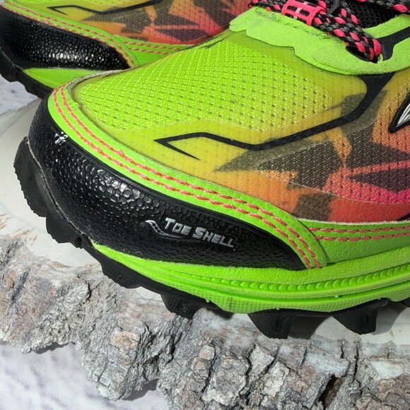 Saucony Xodus 6.0 Vibram Trail Running Shoes Women's Size 8 Neon Sneakers - Picture 4 of 13